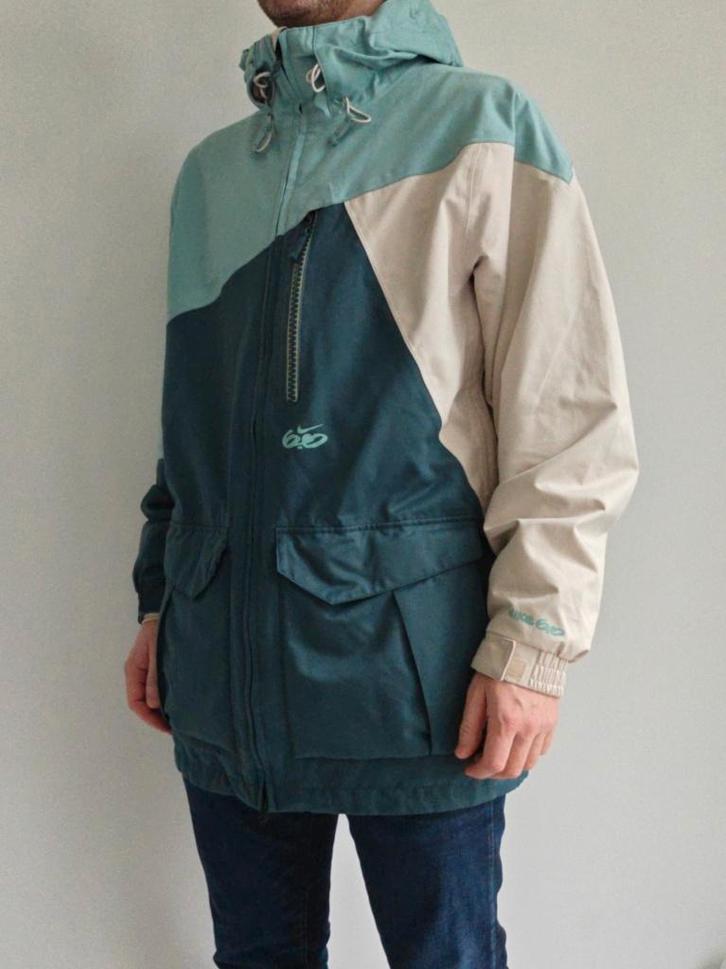 Veste de snowboard Nike 6.0 Medium à double fermeture bleue, Sports & Fitness, Snowboard, Comme neuf, Vêtements, Enlèvement ou Envoi