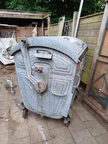 Afvalcontainer 1100 liter, Enlèvement