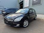 Hyundai i30 Airco/Trekhaak/Leder/Gekeurd, Voorwielaandrijving, Gebruikt, Zwart, 4 cilinders
