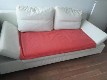 Zetel / slaapbank beschikbaar voor biedingen