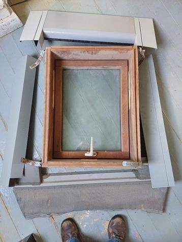 velux - fenêtre de toit 2 pièces, Double vitrage, Lucarne, Comme neuf, Enlèvement