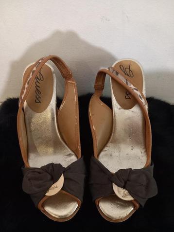 Dames schoenen Guess Maat 37 panter met sledehak beschikbaar voor biedingen