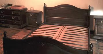 Bedframe + lattenbodem beschikbaar voor biedingen