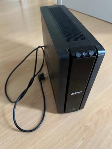 APC Power-saving backup PRO1500 hardware beschikbaar voor biedingen