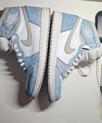 Nike Air Jordan 1 High Hyper Royal maat 43, Blauw, Ophalen of Verzenden, Sneakers, Gedragen