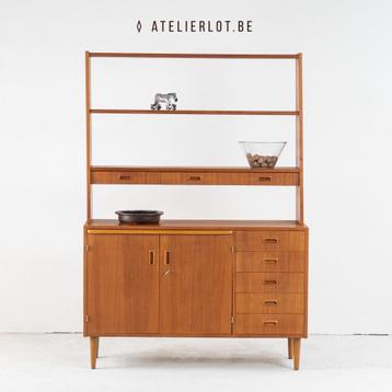 Vintage wandmeubel / boekenrek 2 beschikbaar voor biedingen