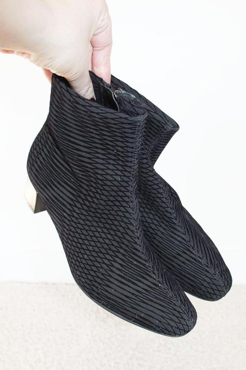 Prachtige Peter Kaiser Laarsjes -s29 (Maat 4/37) € 75,-, Kleding | Dames, Schoenen, Nieuw, Lage of Enkellaarzen, Zwart, Verzenden