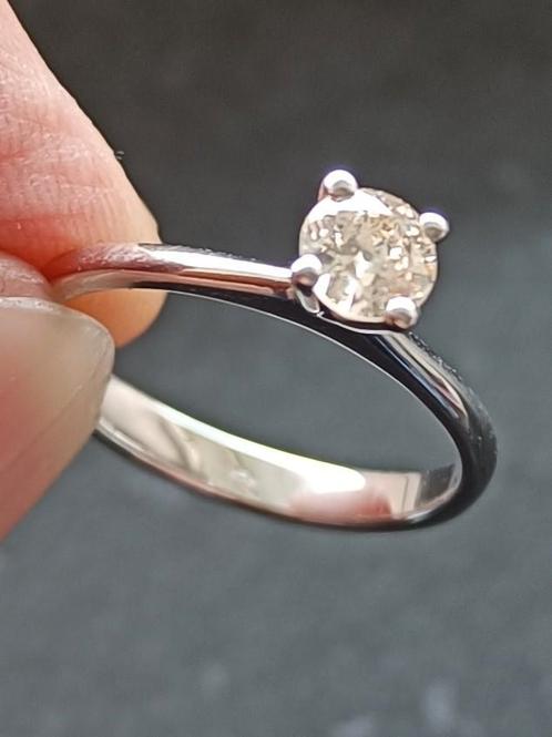 Solitair ring goud diamant Nieuw, Handtassen en Accessoires, Ringen, Zo goed als nieuw, Wit, Goud, Ophalen of Verzenden