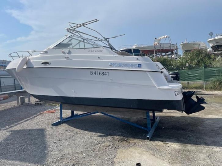 Bateau Four Wins Vista 238, Watersport en Boten, Motorboten en Motorjachten, Gebruikt, Polyester, 6 tot 9 meter, Benzine, Binnenboordmotor