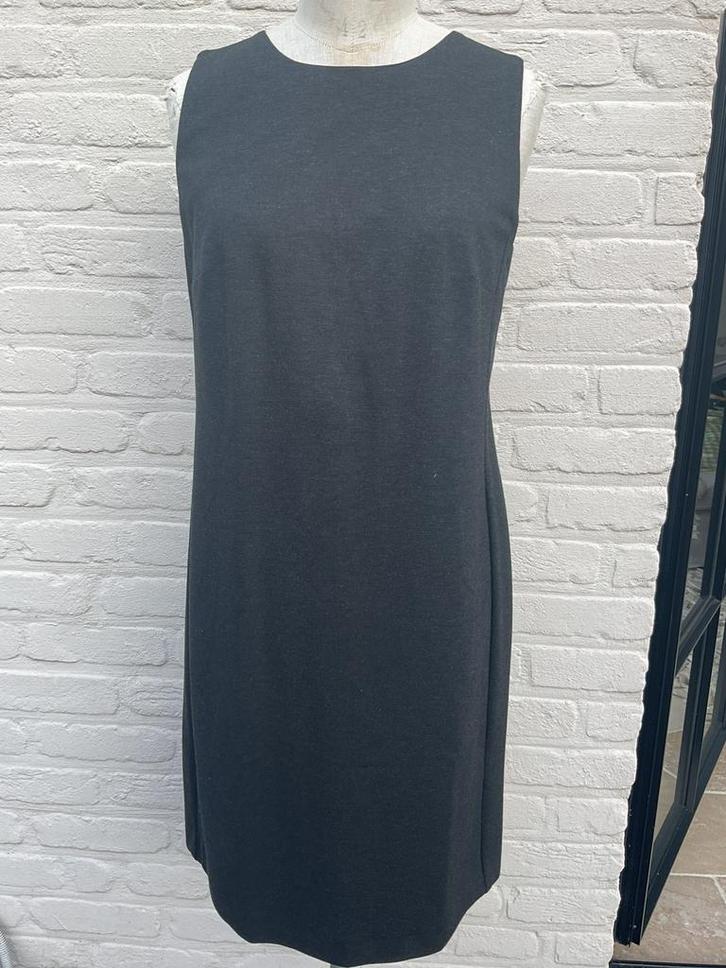 Jurk van Pinko , maat 42 ( en 40), Kleding | Dames, Jurken, Maat 42/44 (L), Grijs, Ophalen of Verzenden