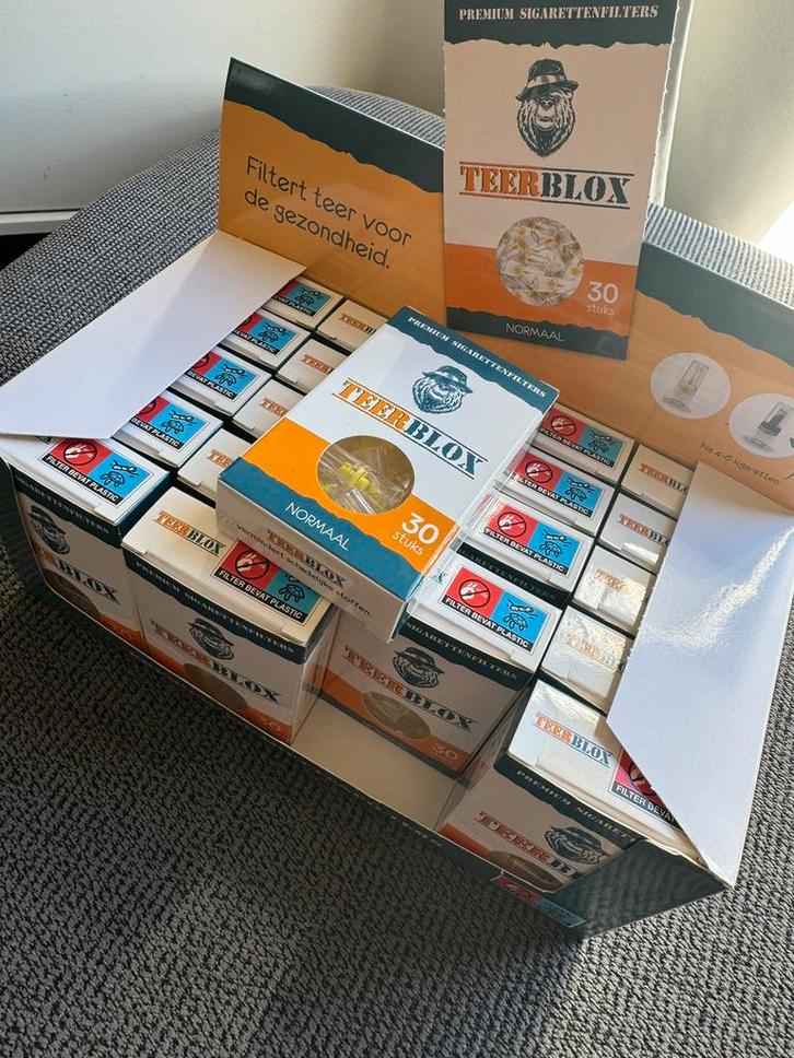Teerblox sigarettenfilters voor de bewuste roker., Verzamelen, Rookartikelen, Aanstekers en Luciferdoosjes, Zo goed als nieuw