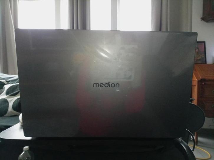 pc portable medion état comme neuf à saisir !, Informatique & Logiciels, Ordinateurs portables Windows, Comme neuf, 17 pouces ou plus