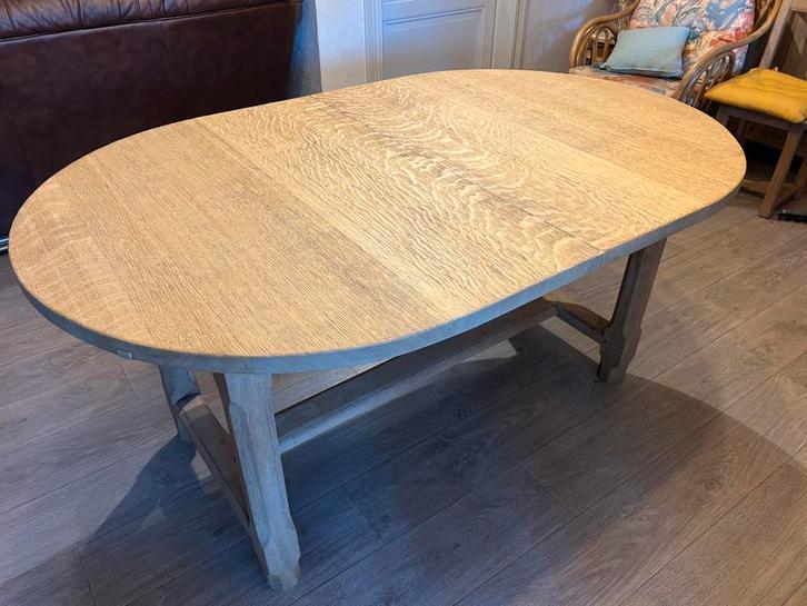 Table ovale en chêne, Maison & Meubles, Tables | Tables à manger, Comme neuf, Ovale, Chêne, Enlèvement