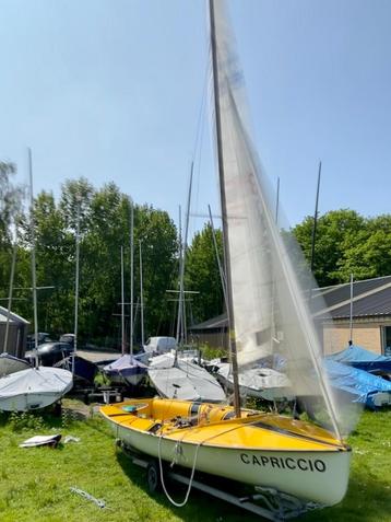 Tweepersoons zeilboot 470 te koop in zeer goede staat, 3 à 6 mètres, Enlèvement, Utilisé, Autres types