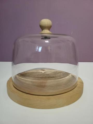 Cloche à fromage avec plateau en bois, Enlèvement