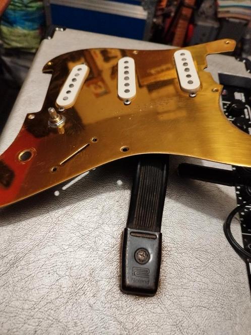 Pickguard en métal gold avec 3 micros, Muziek en Instrumenten, Effecten, Gebruikt, Ophalen of Verzenden