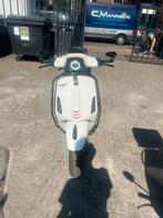 Vespa sprint 80cc, Fietsen en Brommers, Scooters | Vespa, Ophalen, Klasse A (25 km/u), 80 cc, Benzine