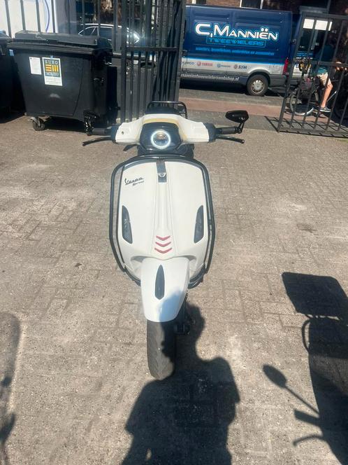 Vespa sprint 80cc, Fietsen en Brommers, Scooters | Vespa, Klasse A (25 km/u), Benzine, Ophalen