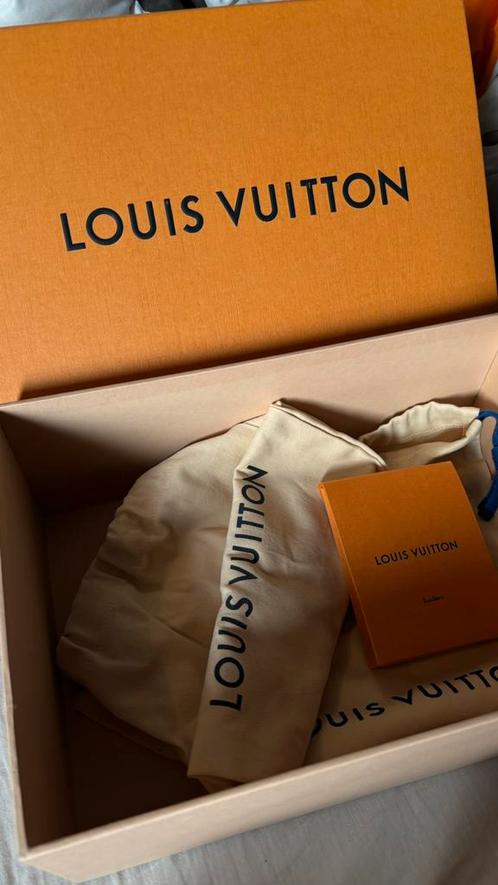 Louis Vuitton frontrow trainer, Kleding | Dames, Schoenen, Zo goed als nieuw, Sneakers, Bruin, Ophalen of Verzenden