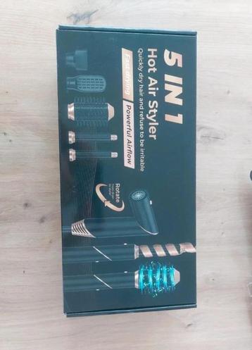 Multistyler 5 in 1 nieuw hairstyler Nieuw in doos beschikbaar voor biedingen