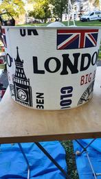 Un luminaire abat-jour sur le thème de Londres, Maison & Meubles, Enlèvement, Comme neuf, Blanc, Rond