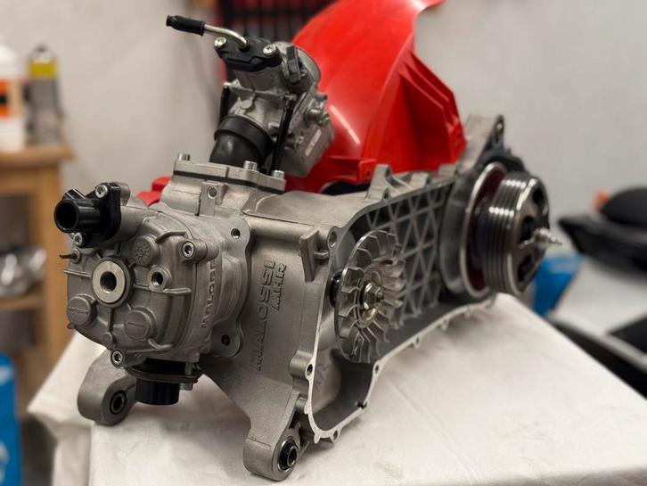 Malossi overrange en inlaat, Fietsen en Brommers, Brommeronderdelen | Scooters, Nieuw, Ophalen of Verzenden