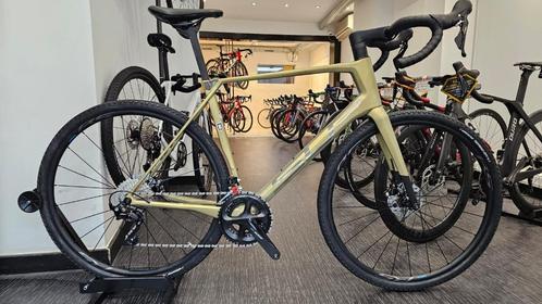 *NIEUW* ROAD & GRAVEL superior x-road team elite SE disc, Hobby en Vrije tijd, Overige Hobby en Vrije tijd, Nieuw, Ophalen