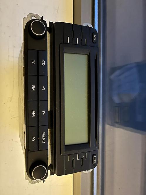 Volkswagen Golf MK5 Stereo radio CD player 1K0 035 186 c, Auto-onderdelen, Dashboard en Schakelaars, Gebruikt, Ophalen of Verzenden