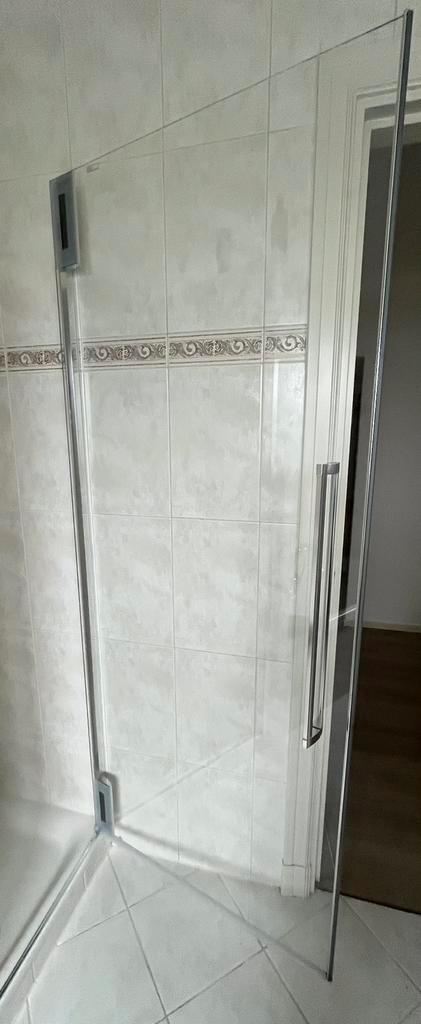 Duka 2100 swing douche deur Helder glas 6 mm, Huis en Inrichting, Badkamer | Complete badkamers, Zo goed als nieuw, Ophalen