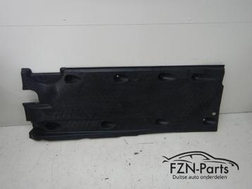 VW Tiguan 5N0 Bodemplaat Links L 5N0825201B beschikbaar voor biedingen