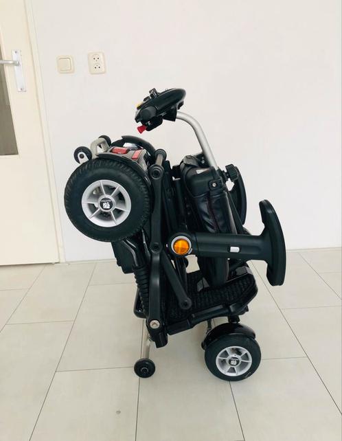 Vrij nieuwe opvouwbare vouw reis scootmobiel Brio 4 wiel, Divers, Voitures sans permis & Scooters pour invalides, Comme neuf, Mango