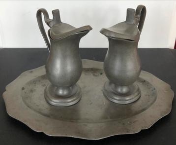 Set ampullen, tin, Brussel ca. 1850 beschikbaar voor biedingen