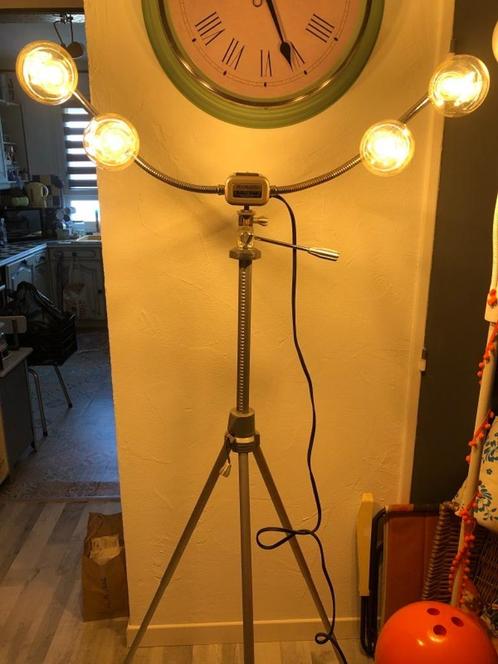 Zeldzame oude lamp met een loft en vintage industrieel desig, Antiek en Kunst, Antiek | Verlichting, Verzenden