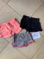 Drie Meisjes Shorts maat 152, Kinderen en Baby's, Kinderkleding | Kinder-kledingpakketten, Ophalen, Gebruikt, Maat 152