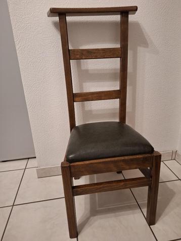 stoelen beschikbaar voor biedingen