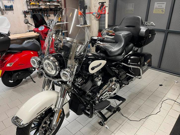 Harley Davidson Police, Motoren, Motoren | Harley-Davidson, Particulier, meer dan 35 kW, 2 cilinders, Motorrijbewijs A, ABS, Cruise Control