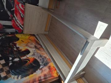 lit 200cm sur 90cm avec sommier matelas  beschikbaar voor biedingen