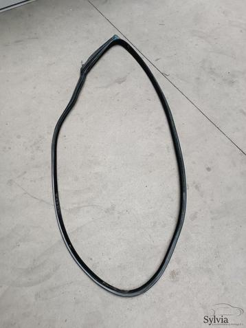 Portier deurrubber links voorzijde BMW 4 serie F32 F82 + LCi beschikbaar voor biedingen