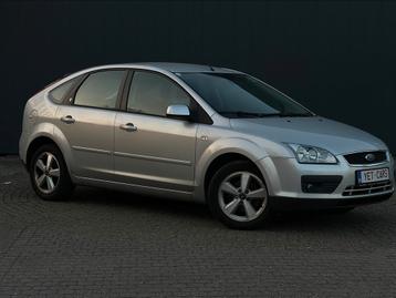 Ford focus benzine met keuring verkoop en garantie 