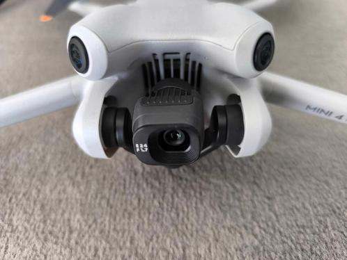 DJi Mini 4 Pro Fly More Combo, Audio, Tv en Foto, Drones, Zo goed als nieuw, Drone met camera, Ophalen