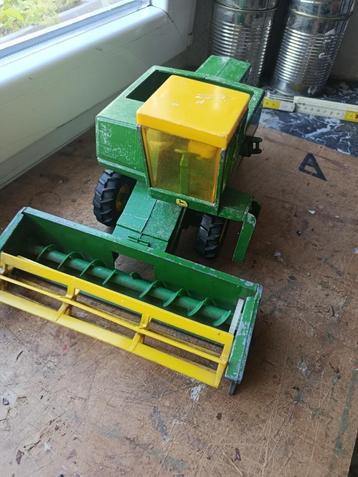 Oogstmachine John Deere 6600 Ertl 1:24 beschikbaar voor biedingen