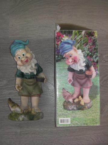 tuinkabouter van polyresin, 30cm hoog beschikbaar voor biedingen