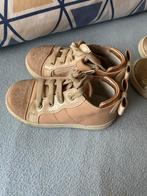 2 paires de chaussures pour filles taille 22 bebelis, Utilisé, Enlèvement ou Envoi