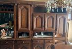 Houten wandkast en eettafel, Ophalen