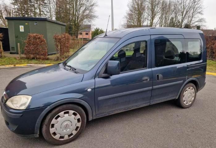 Opel Combo 1.3 CDTI *194.000 Km*2009*PROPER*AIRCO*1E MAIN*, Autos, Opel, Particulier, Combo Tour, ABS, Airbags, Air conditionné