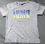 T-shirt Levi’s mt 104, Enfants & Bébés, Comme neuf, Chemise ou À manches longues, Garçon, Enlèvement ou Envoi