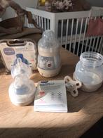 Mam 2 zuigflessen met elk een fopspeen en 2 extra spenen, Kinderen en Baby's, Ophalen of Verzenden, Nieuw