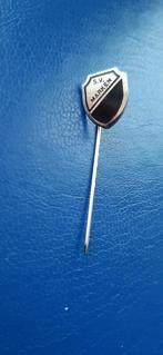 Speldje SV Marken, Verzamelen, Speldjes, Pins en Buttons, Verzenden, Zo goed als nieuw, Sport, Speldje of Pin