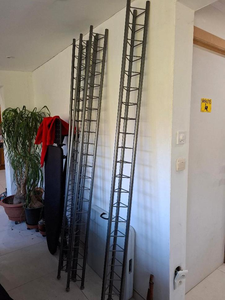 penderie professionnelle verticale triangulaire vêtements., Zakelijke goederen, Kantoor en Winkelinrichting | Magazijn, Stelling en Opslag