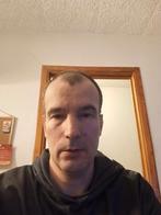 Man van 45 zoekt vrouw, Contacten en Berichten
